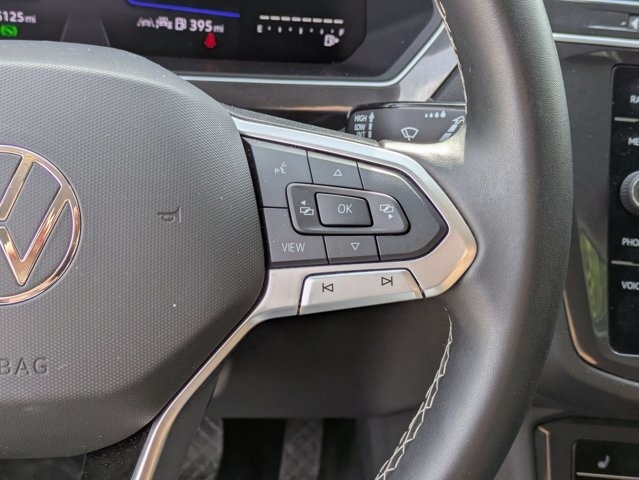 Thumbnail: 2024 Volkswagen Tiguan - 14