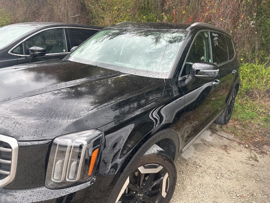 Certified 2025 Kia Telluride S SUV
