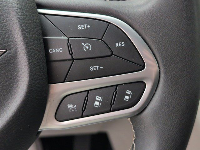 Thumbnail: 2024 Chrysler Pacifica - 21