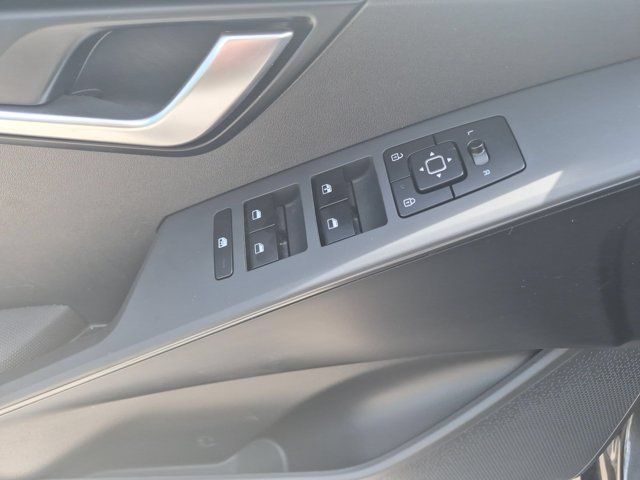 Thumbnail: 2025 Kia Niro - 13