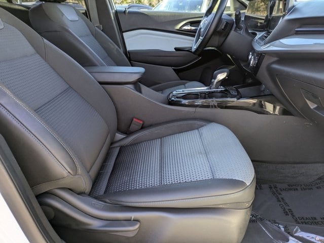 Thumbnail: 2025 Chevrolet Trax - 25