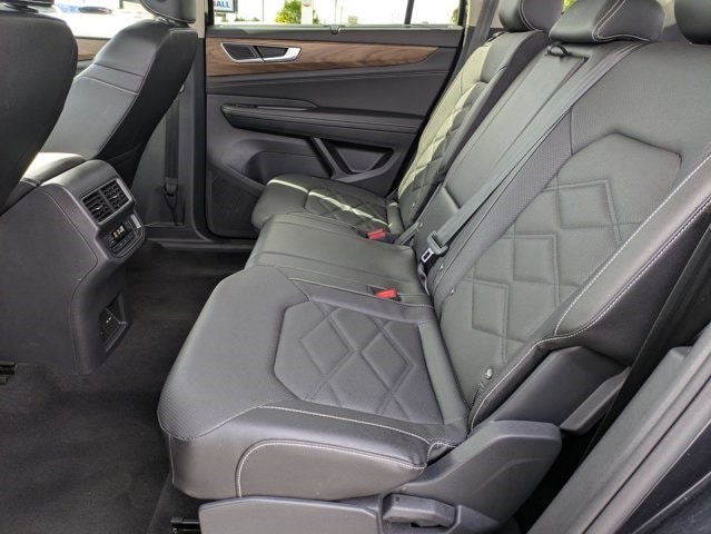 Thumbnail: 2025 Volkswagen Atlas - 28