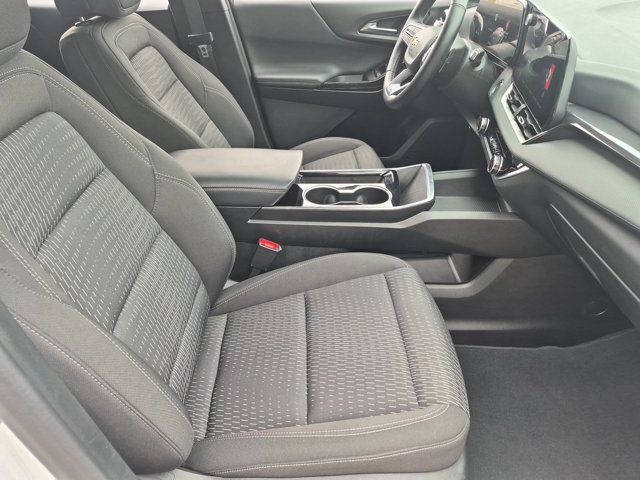 2025 Chevrolet Equinox LT - Photo 30