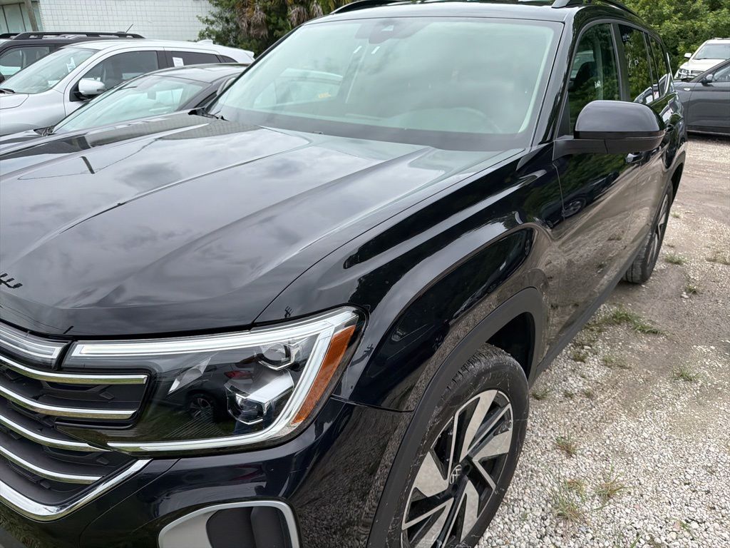 2025 Volkswagen Atlas's photo