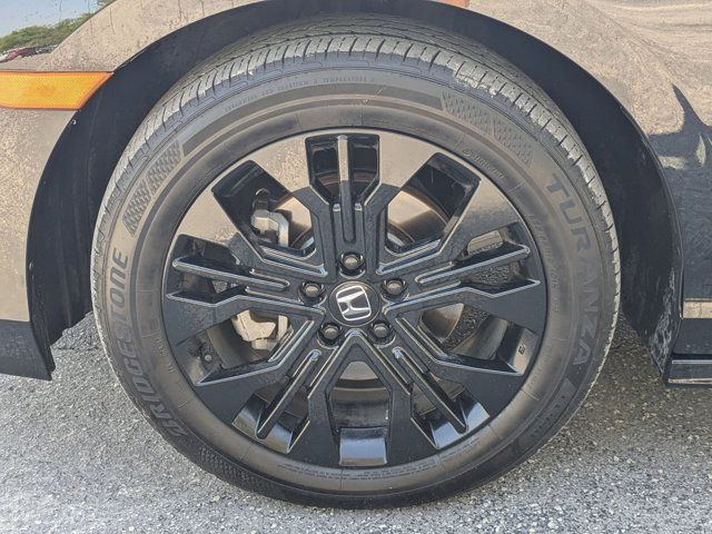 Thumbnail: 2025 Honda Odyssey - 25