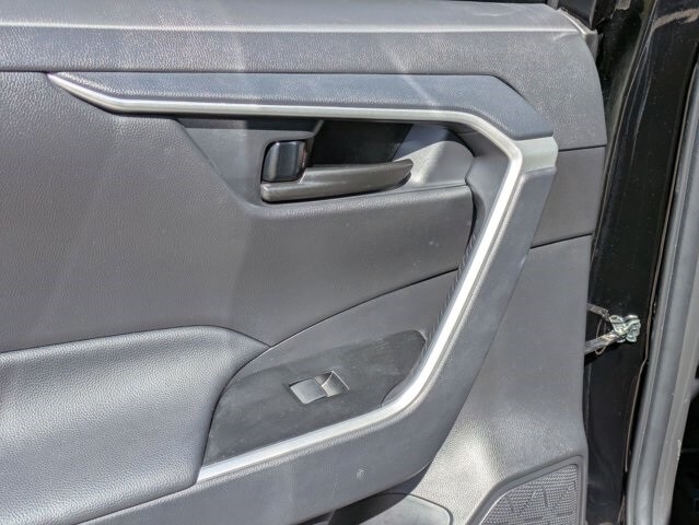 Thumbnail: 2025 Toyota RAV4 - 27