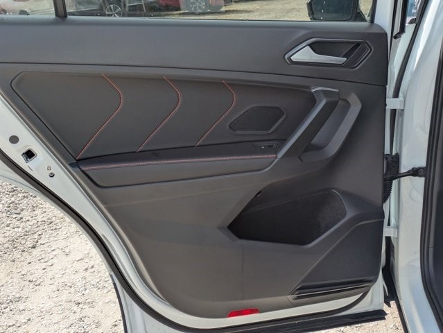 Thumbnail: 2024 Volkswagen Tiguan - 19