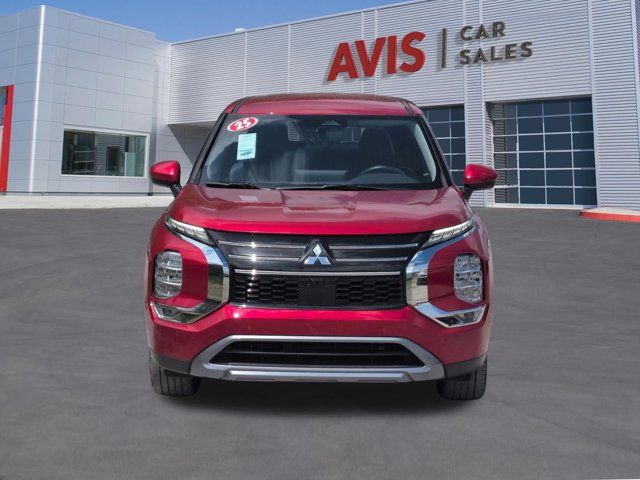 Thumbnail: 2025 Mitsubishi Outlander - 2