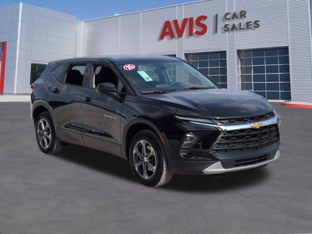 Thumbnail: 2025 Chevrolet Blazer - 3