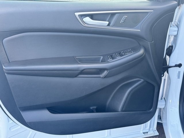 Thumbnail: 2022 Ford Edge - 11