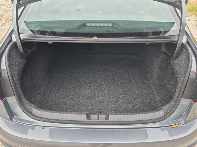 2025 Volkswagen Jetta Sport - Photo 28