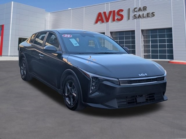 Thumbnail: 2025 Kia K4 - 3