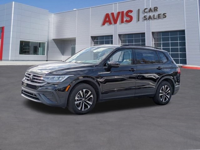 2024 Volkswagen Tiguan S's photo
