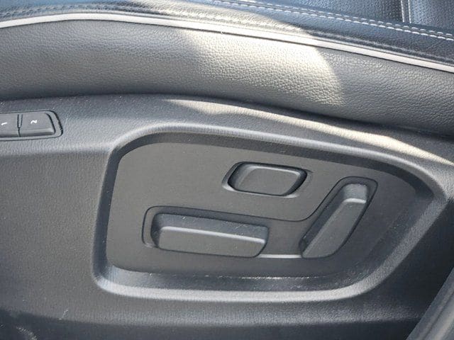 Thumbnail: 2025 Mazda CX-5 - 15