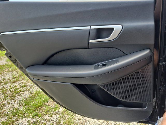 2025 Hyundai Sonata SEL - Photo 26