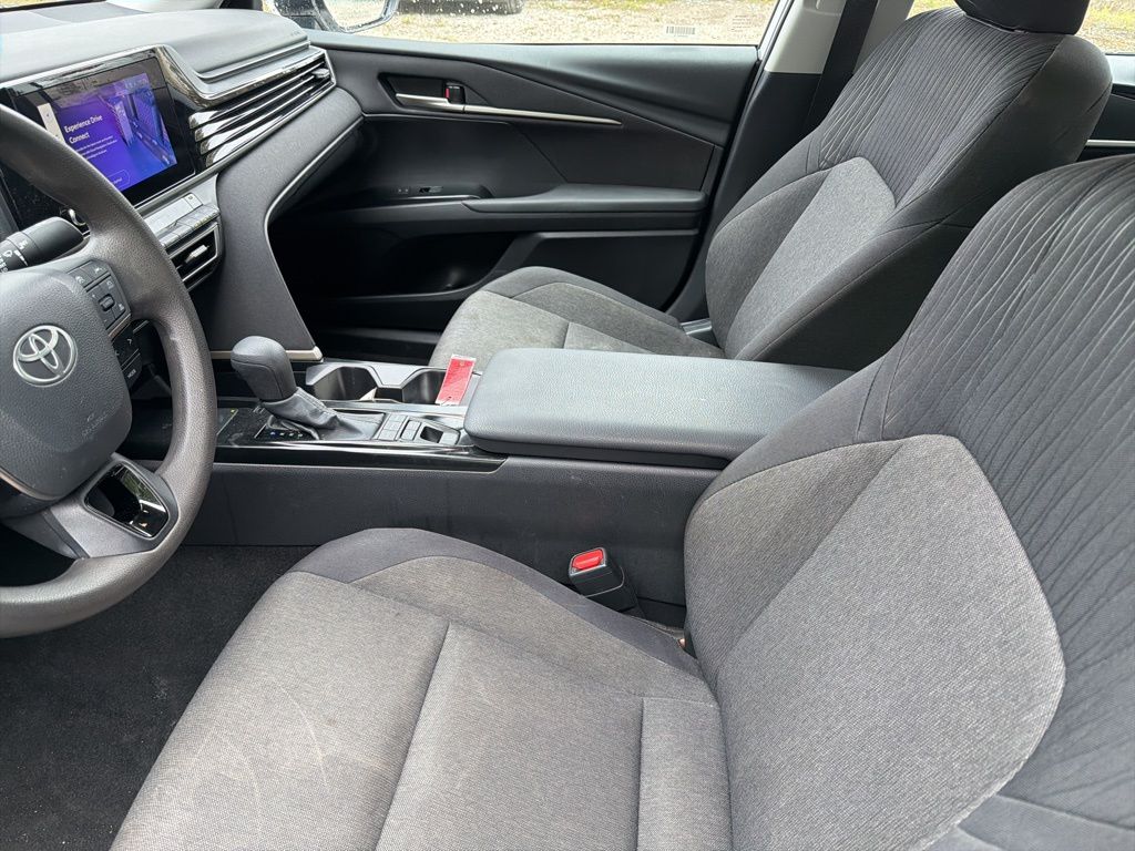 Thumbnail: 2025 Toyota Camry - 6