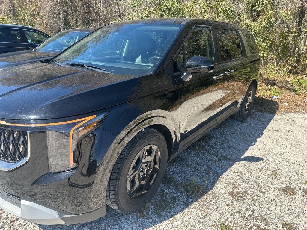 Certified 2025 Kia Carnival Van Passenger Van