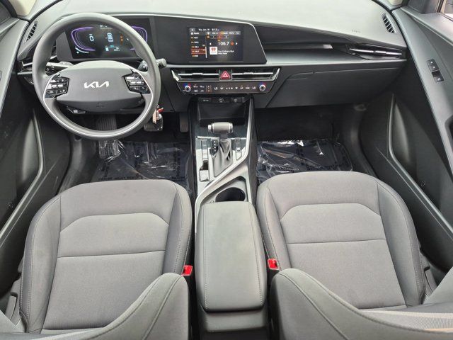 Thumbnail: 2025 Kia Niro - 25