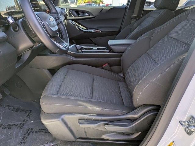 Thumbnail: 2025 Chevrolet Equinox - 24