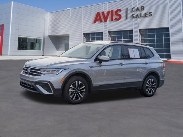 2024 Volkswagen Tiguan S's photo