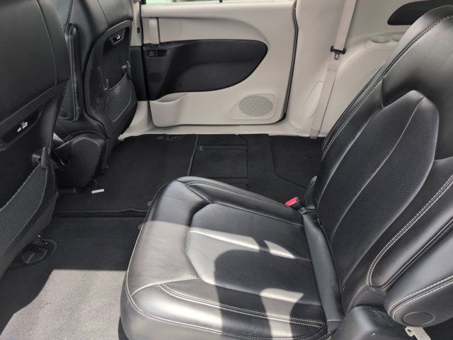 Thumbnail: 2023 Chrysler Pacifica - 27