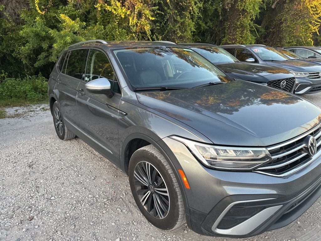 Thumbnail: 2024 Volkswagen Tiguan - 3
