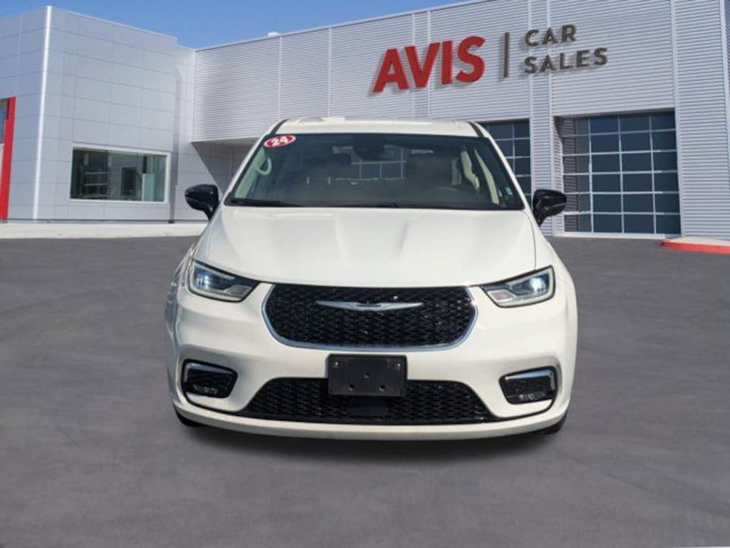Used 2024 Chrysler Pacifica Touring L Van Passenger Van