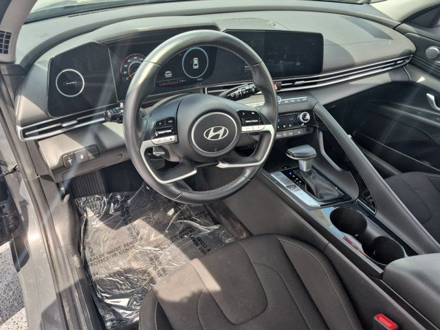 Thumbnail: 2025 Hyundai Elantra - 15