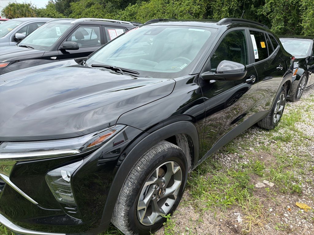 2025 Chevrolet Trax's photo