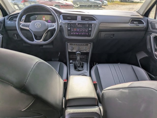 Thumbnail: 2024 Volkswagen Tiguan - 17