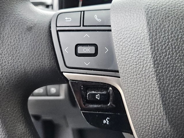 Thumbnail: 2025 Toyota Camry - 20