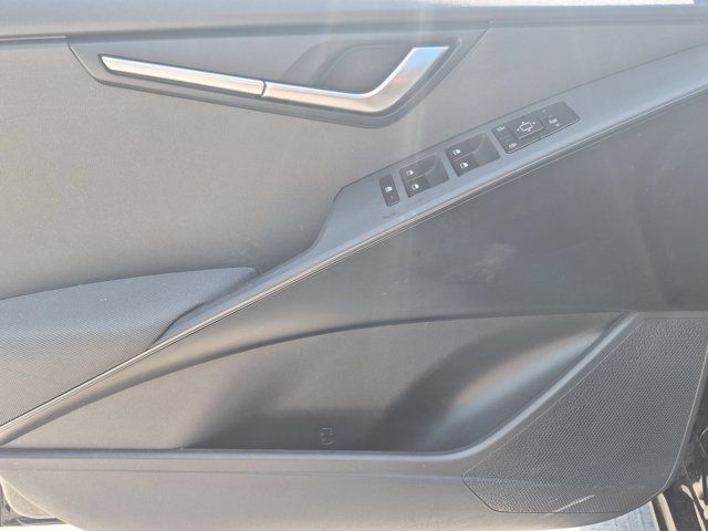 Thumbnail: 2025 Kia Niro - 11