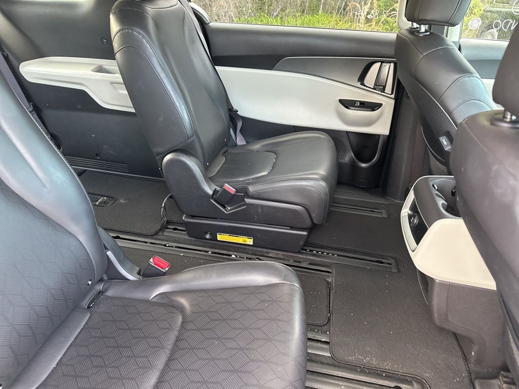 Thumbnail: 2024 Kia Carnival - 11