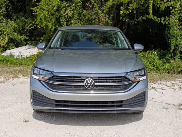 2024 Volkswagen Jetta 1.5T SE photo 2