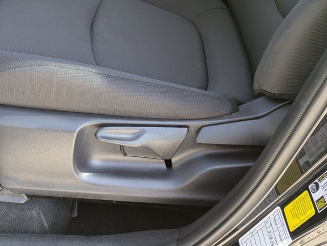 Thumbnail: 2025 Toyota Corolla Cross - 6