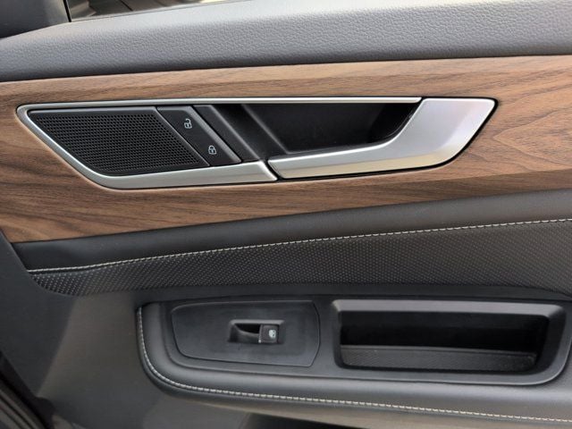 Thumbnail: 2025 Volkswagen Atlas - 34