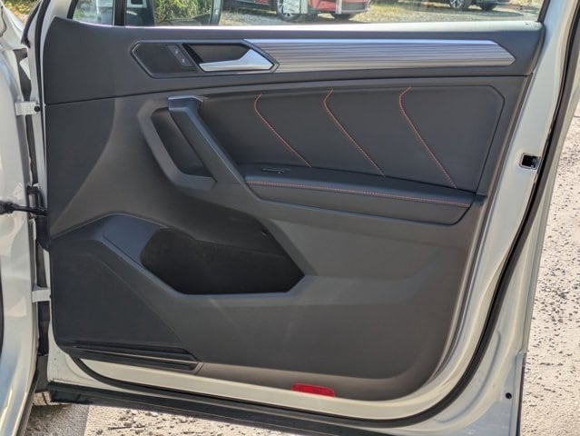 Thumbnail: 2024 Volkswagen Tiguan - 26