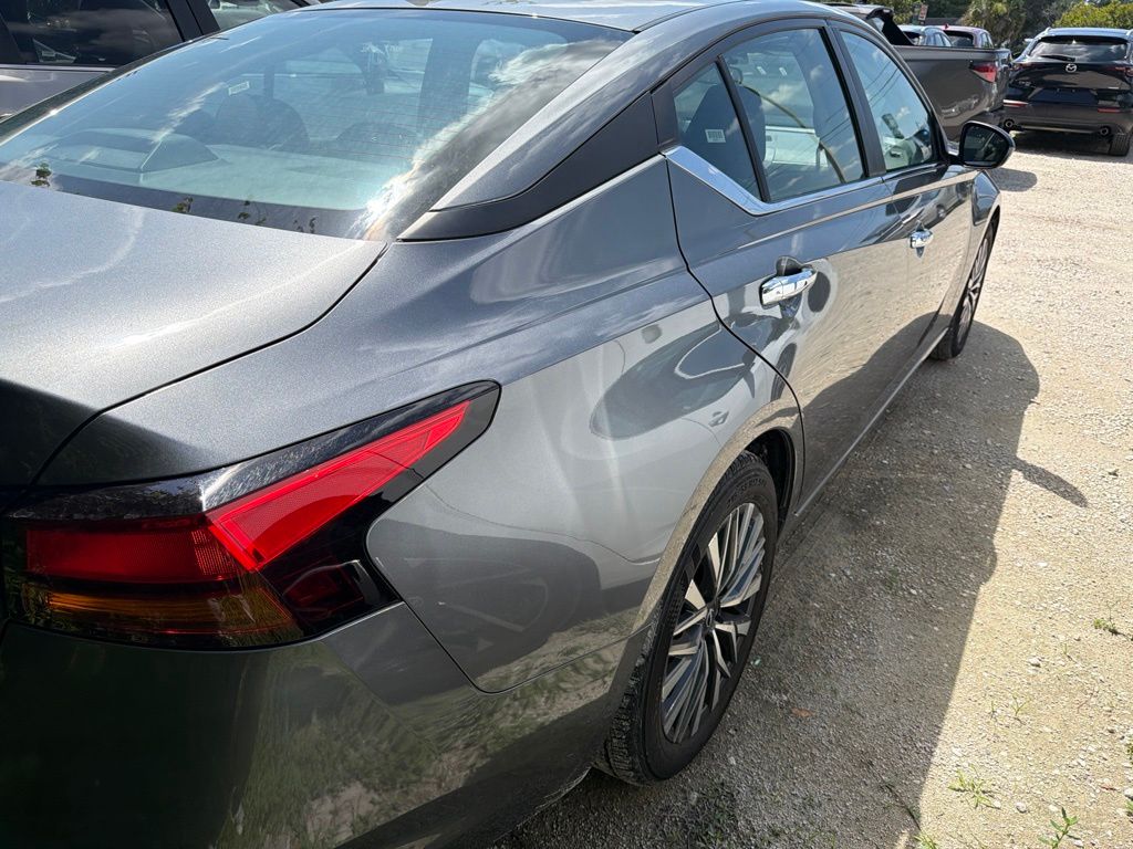 Thumbnail: 2025 Nissan Altima - 8