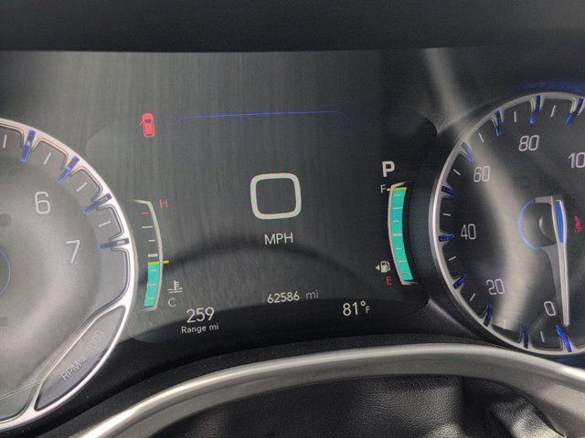 Thumbnail: 2023 Chrysler Pacifica - 16