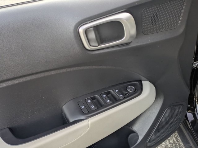 Thumbnail: 2025 Hyundai Venue - 21