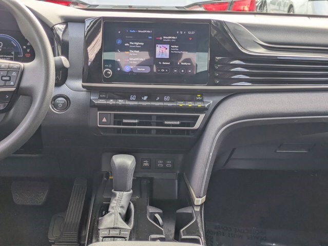 Thumbnail: 2025 Toyota Camry - 14