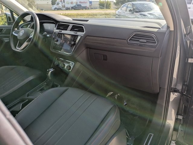 Thumbnail: 2024 Volkswagen Tiguan - 25