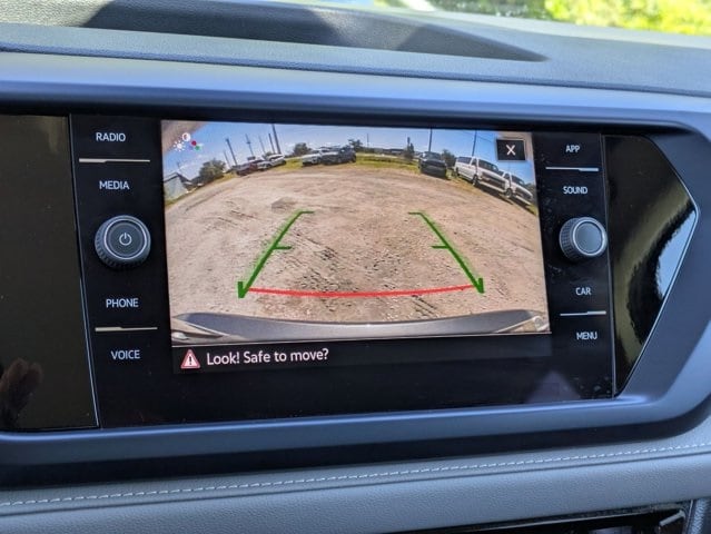 Thumbnail: 2024 Volkswagen Taos - 17