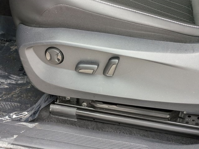 Thumbnail: 2024 Volkswagen Tiguan - 6