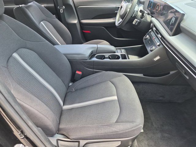 2025 Hyundai Sonata SEL - Photo 30