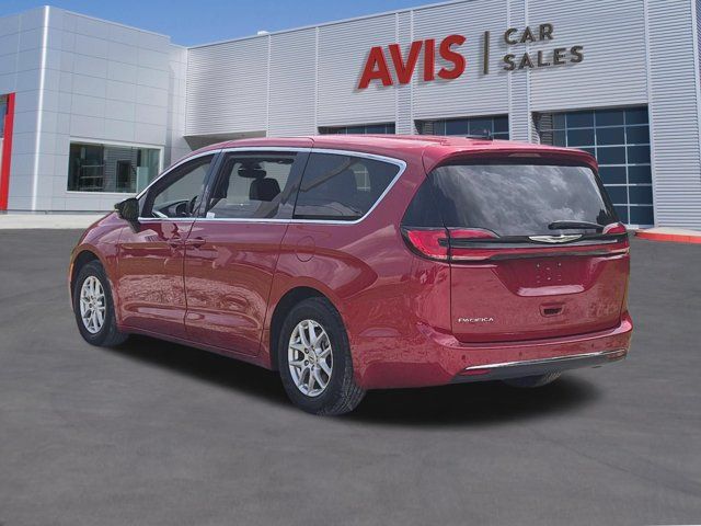 Thumbnail: 2025 Chrysler Pacifica - 9