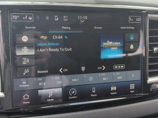 Thumbnail: 2023 Chrysler Pacifica - 18