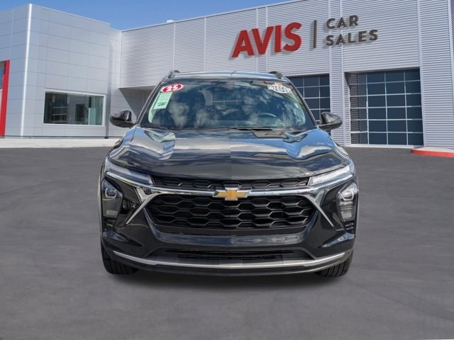 Thumbnail: 2025 Chevrolet Trax - 2