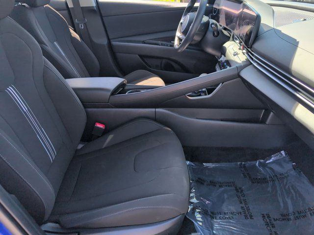 Thumbnail: 2025 Hyundai Elantra - 31