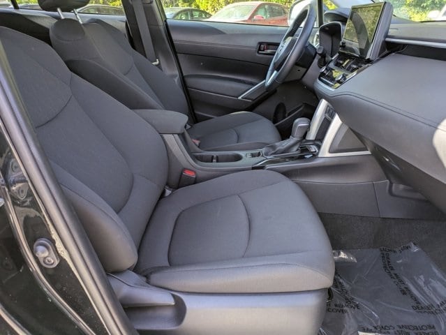 Thumbnail: 2025 Toyota Corolla Cross - 24